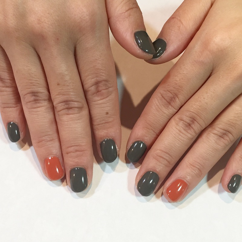 グレー テラコッタのワンカラーネイル 門真市のネイルサロン Kiko Nail