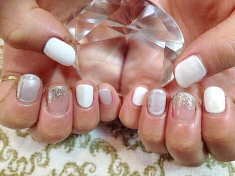 White NAIL。